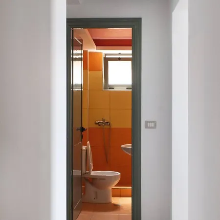 Sea Side Apartment *